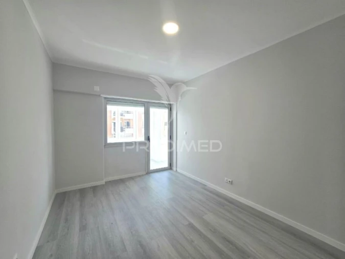 Apartamento T2 para Venda em Oeiras e São Julião da Barra, Paço de Arcos e Caxias Foto 12