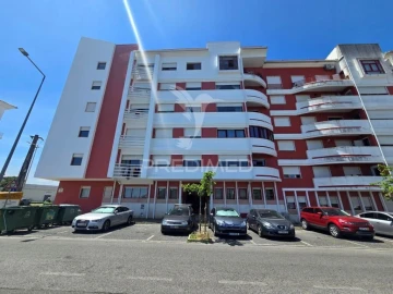 Apartamento T2 para Venda em Algueirão-Mem Martins