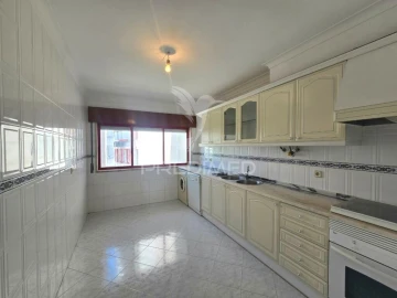 Apartamento T2 para Venda em Algueirão-Mem Martins