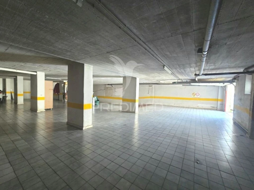 Apartamento T2 para Venda em Algueirão-Mem Martins Foto 22