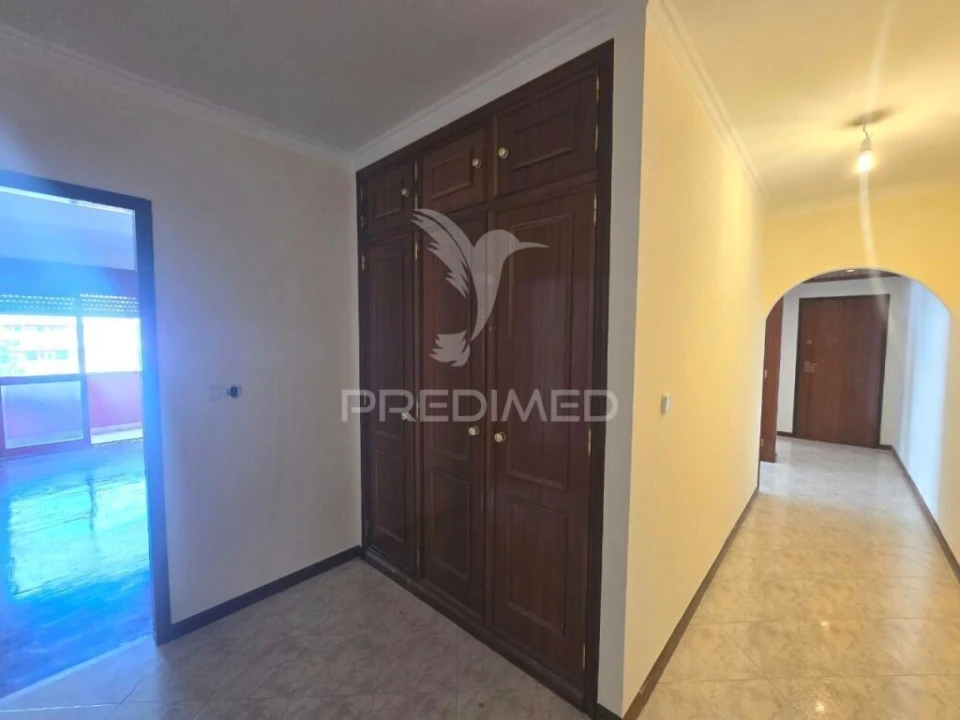 Apartamento T2 para Venda em Algueirão-Mem Martins Foto 10