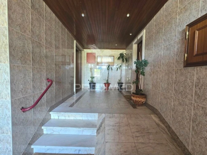 Apartamento T2 para Venda em Algueirão-Mem Martins Foto 23
