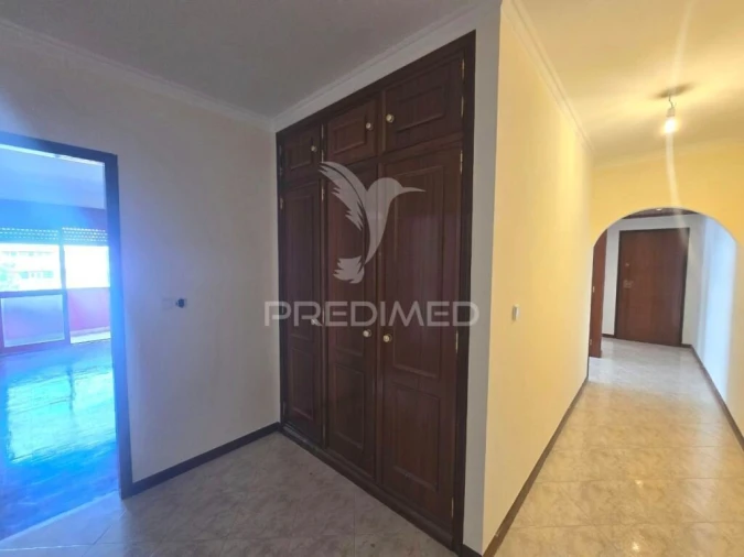 Apartamento T2 para Venda em Algueirão-Mem Martins Foto 10
