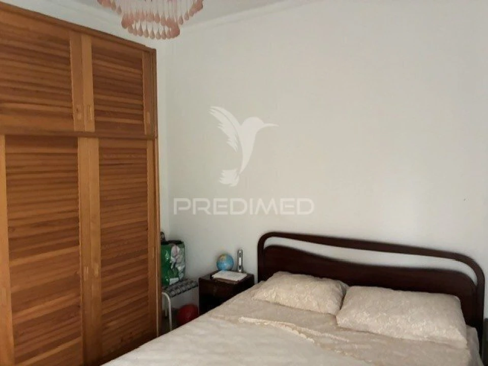 Apartamento T4 para Venda em Olhão Foto 9