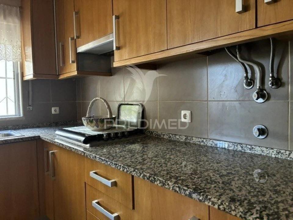 Apartamento T4 para Venda em Olhão Foto 6