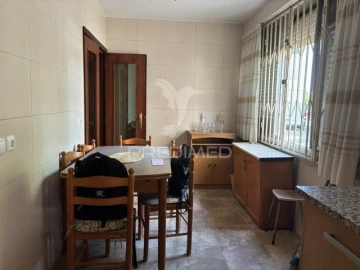 Apartamento T4 para Venda em Olhão