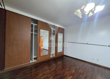 Apartamento T2 para Venda em Algueirão-Mem Martins