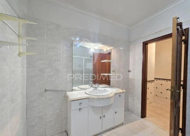 Apartamento T2 para Venda em Algueirão-Mem Martins