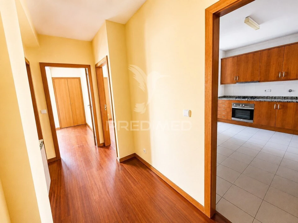 Apartamento T3 para Venda em Vila Verde e Barbudo Foto 32