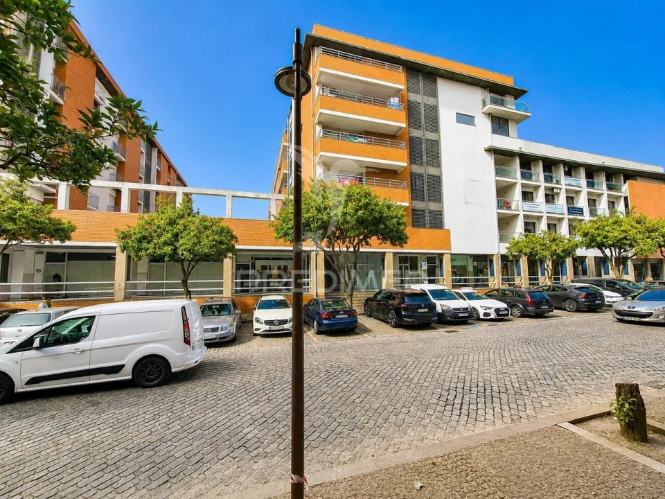 Apartamento T3 para Venda em Vila Verde e Barbudo Foto 2