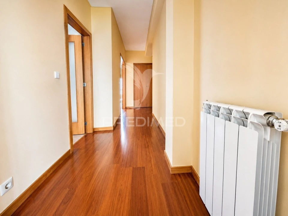 Apartamento T3 para Venda em Vila Verde e Barbudo Foto 30