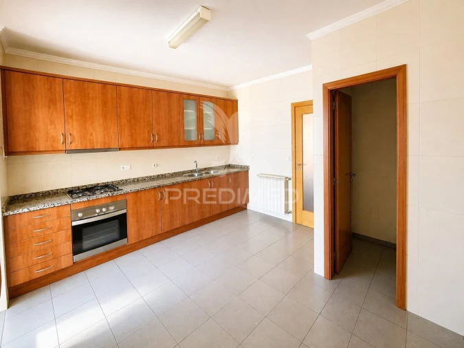 Apartamento T3 para Venda em Vila Verde e Barbudo Foto 18