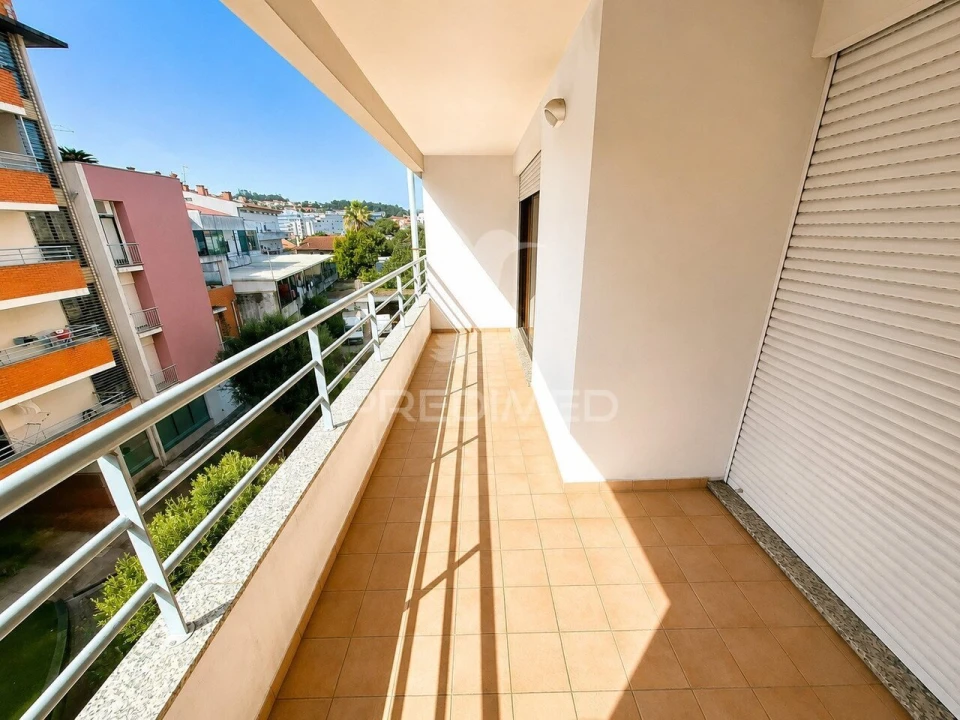 Apartamento T3 para Venda em Vila Verde e Barbudo Foto 28