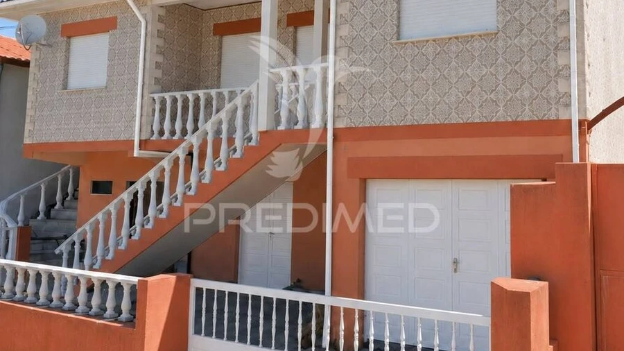 Moradia T3 para Venda em Cedrim e Paradela