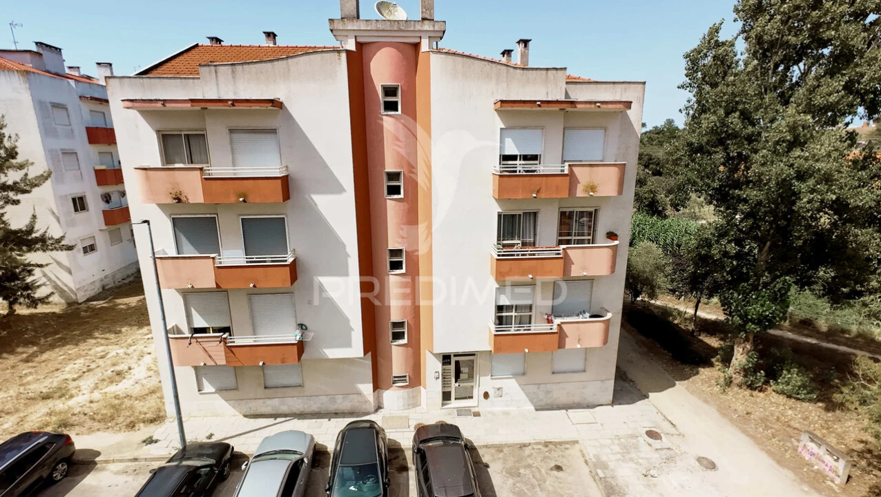 Apartamento T3 para Venda em Cartaxo e Vale da Pinta Foto 1