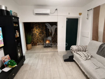 Moradia T4 para Venda em Caia, São Pedro e Alcáçova