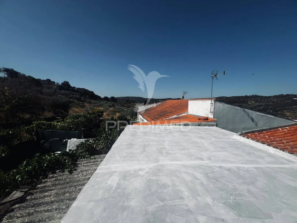 Moradia T4 para Venda em Freixo de Numão Foto 27