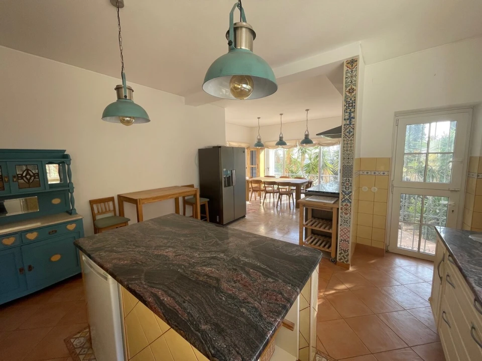 Moradia T6 para Venda em Albufeira e Olhos de Água Foto 7