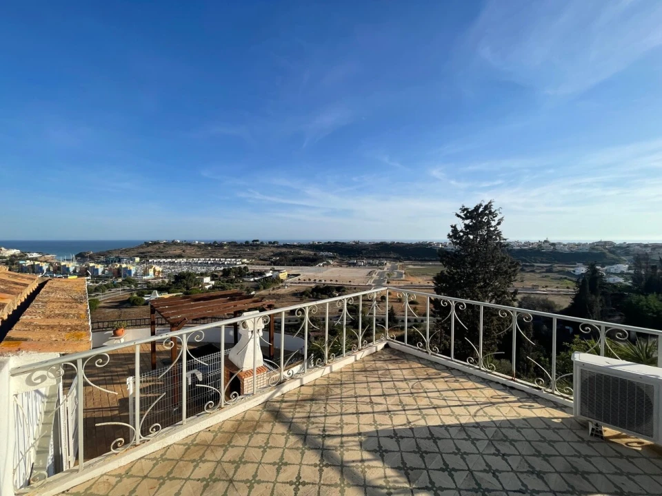 Moradia T6 para Venda em Albufeira e Olhos de Água Foto 25