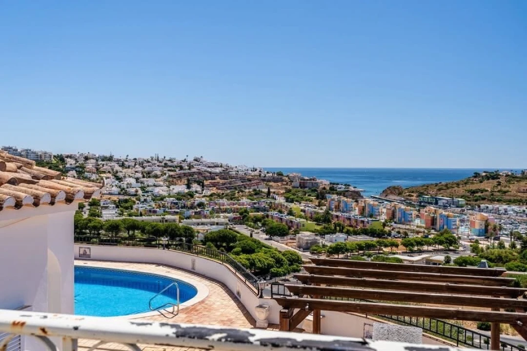 Moradia T6 para Venda em Albufeira e Olhos de Água Foto 26