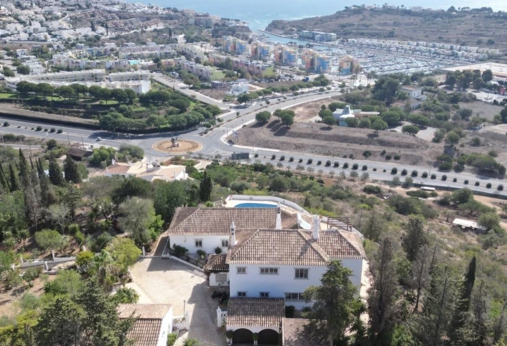 Moradia T6 para Venda em Albufeira e Olhos de Água Foto 32
