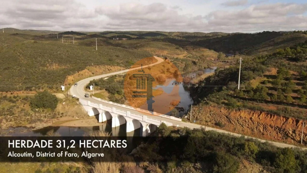Terreno para Venda em Vaqueiros Foto 2