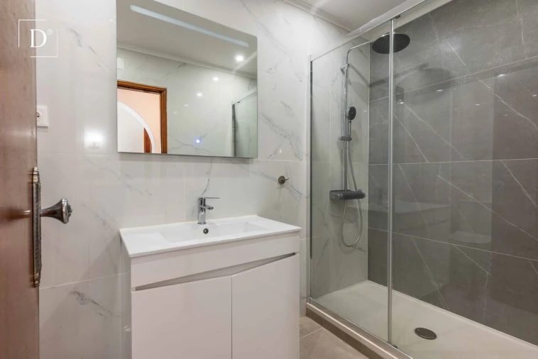 Apartamento T2 para Venda em Albufeira e Olhos de Água Foto 17