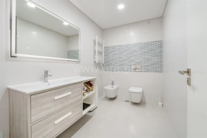 Apartamento T3 para Venda em Teixoso e Sarzedo