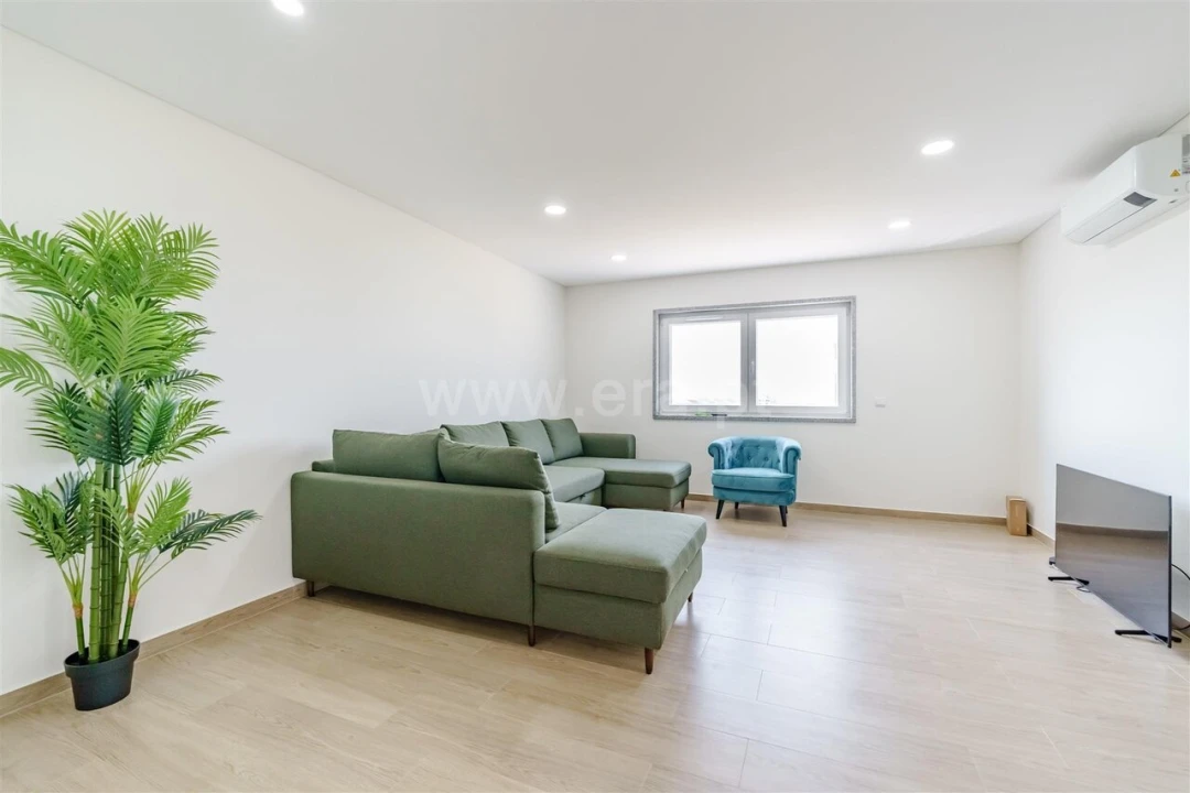Apartamento T3 para Venda em Teixoso e Sarzedo Foto 3