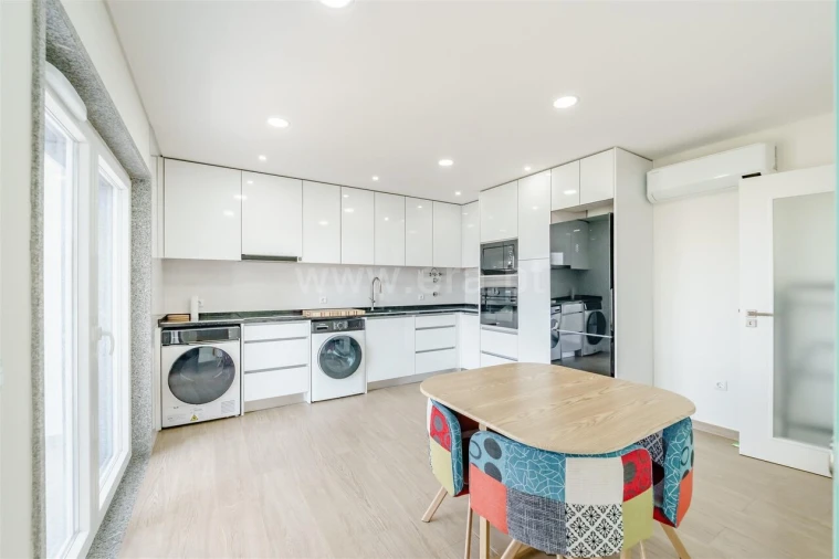 Apartamento T3 para Venda em Teixoso e Sarzedo Foto 4