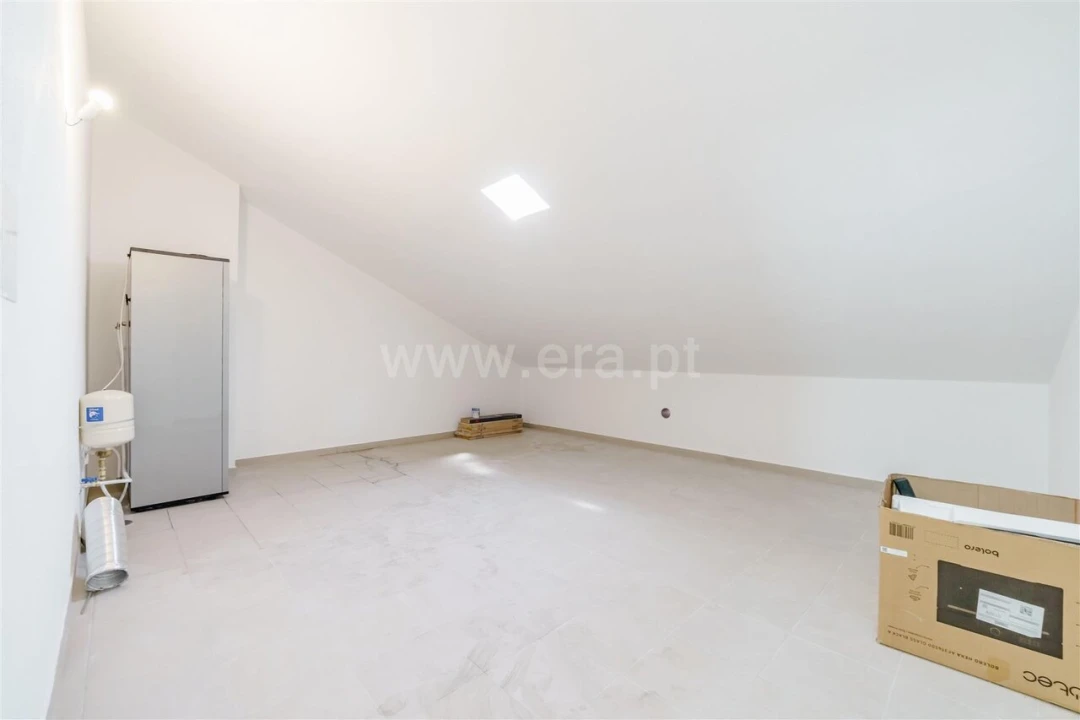 Apartamento T3 para Venda em Teixoso e Sarzedo Foto 18