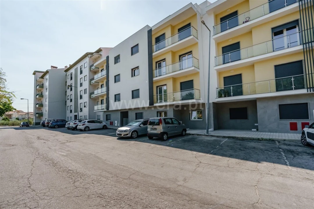Apartamento T3 para Venda em Teixoso e Sarzedo Foto 20