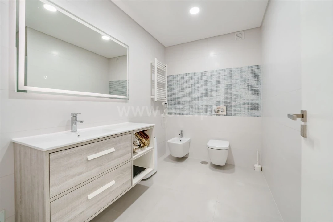 Apartamento T3 para Venda em Teixoso e Sarzedo Foto 14