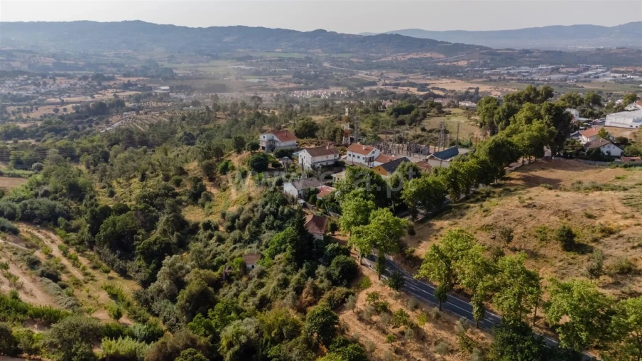 Terreno para Venda em Tortosendo Foto 5