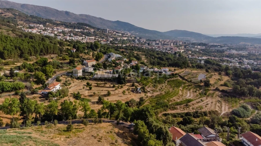 Terreno para Venda em Tortosendo Foto 6