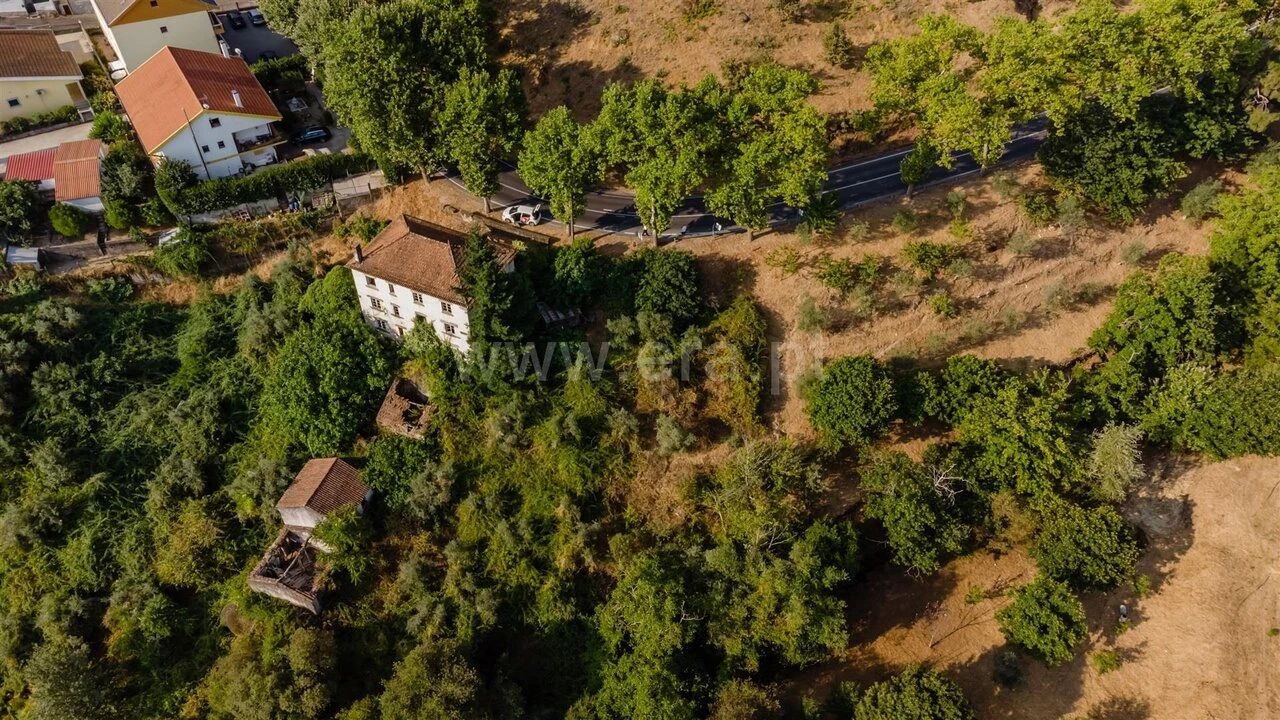 Terreno para Venda em Tortosendo Foto 1