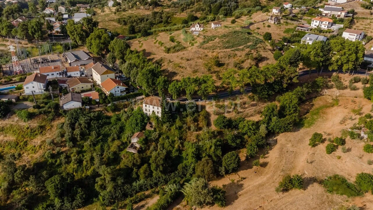 Terreno para Venda em Tortosendo Foto 2