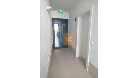 Apartamento para Venda em Cedofeita, Santo Ildefonso, Sé, Miragaia, São Nicolau e Vitória