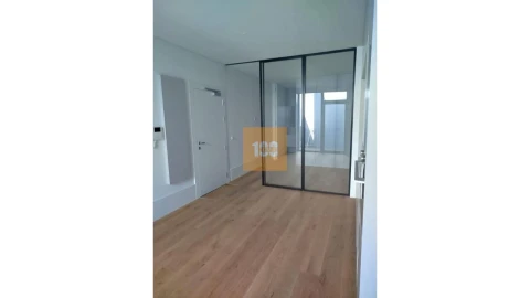 Apartamento para Venda em Cedofeita, Santo Ildefonso, Sé, Miragaia, São Nicolau e Vitória