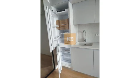 Apartamento para Venda em Cedofeita, Santo Ildefonso, Sé, Miragaia, São Nicolau e Vitória