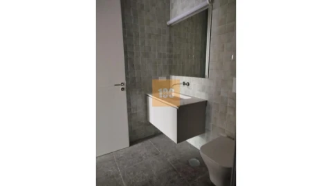 Apartamento para Venda em Cedofeita, Santo Ildefonso, Sé, Miragaia, São Nicolau e Vitória