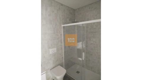 Apartamento para Venda em Cedofeita, Santo Ildefonso, Sé, Miragaia, São Nicolau e Vitória