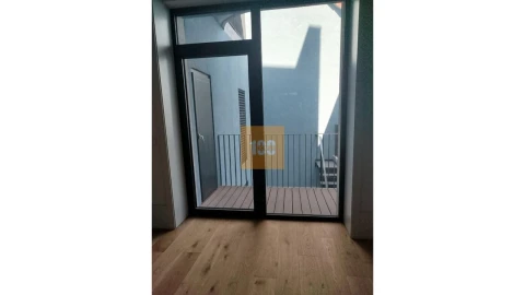 Apartamento para Venda em Cedofeita, Santo Ildefonso, Sé, Miragaia, São Nicolau e Vitória