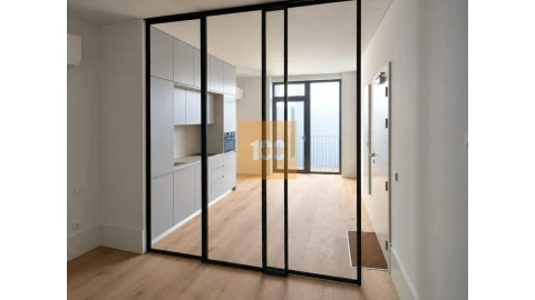 Apartamento para Venda em Cedofeita, Santo Ildefonso, Sé, Miragaia, São Nicolau e Vitória