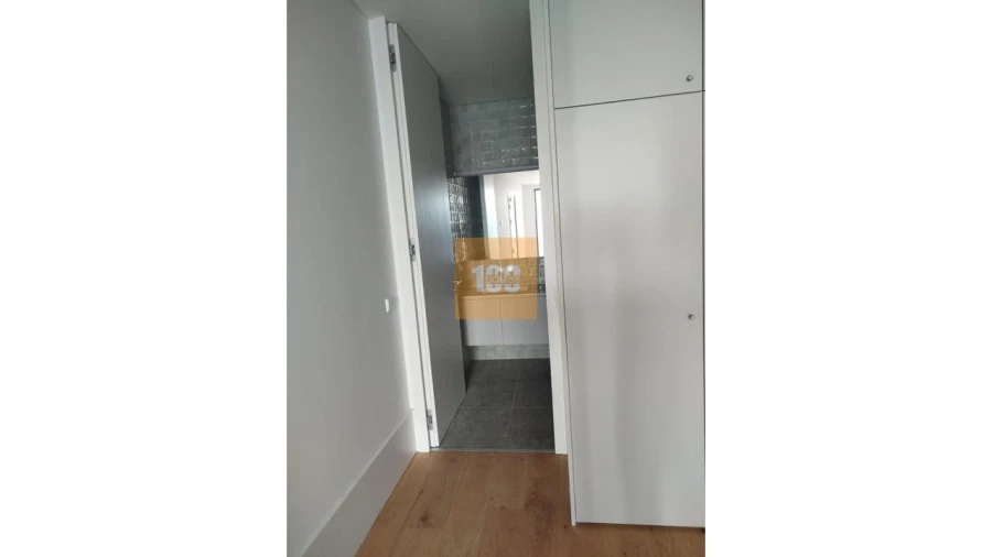 Apartamento para Venda em Cedofeita, Santo Ildefonso, Sé, Miragaia, São Nicolau e Vitória Foto 12