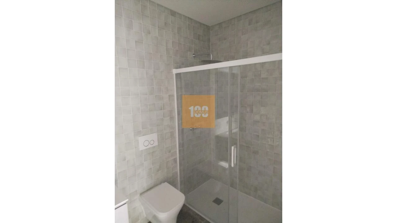 Apartamento para Venda em Cedofeita, Santo Ildefonso, Sé, Miragaia, São Nicolau e Vitória Foto 18