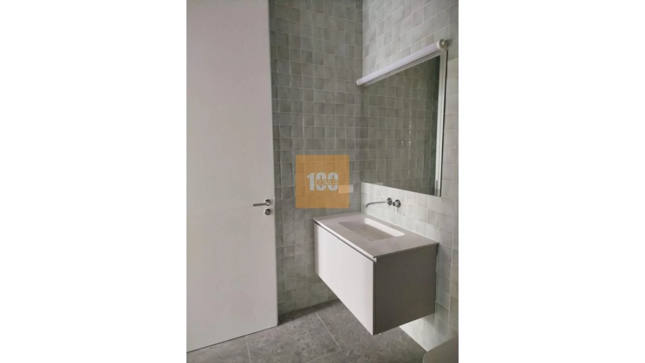 Apartamento para Venda em Cedofeita, Santo Ildefonso, Sé, Miragaia, São Nicolau e Vitória Foto 17