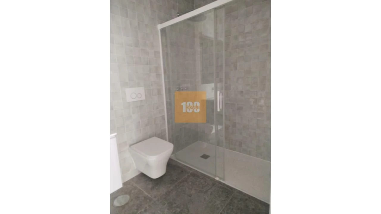 Apartamento para Venda em Cedofeita, Santo Ildefonso, Sé, Miragaia, São Nicolau e Vitória Foto 16