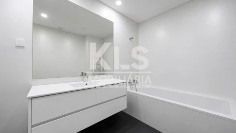 Apartamento T3 para Venda em Tavarede
