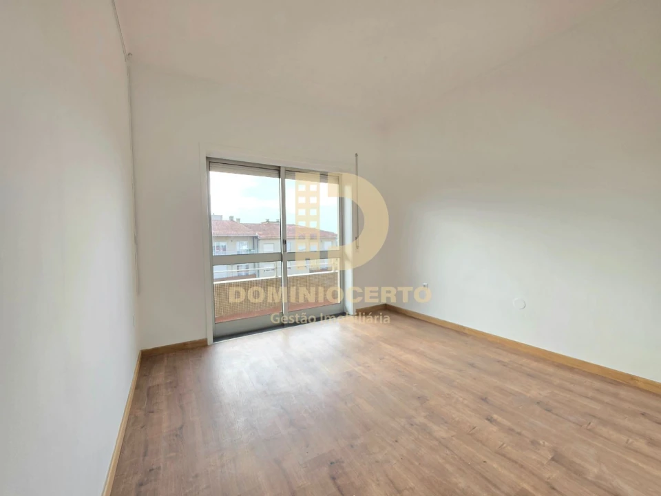 Apartamento T3 para Venda em Fânzeres e São Pedro da Cova Foto 19
